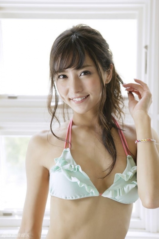 石川恋内衣写真清新甜美少女气息十足 日本娱乐 东京华人网