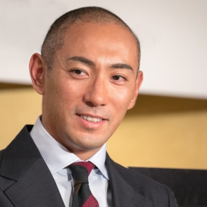 遇21号超强台风登陆 日本歌舞伎演员海老藏仍进行公演